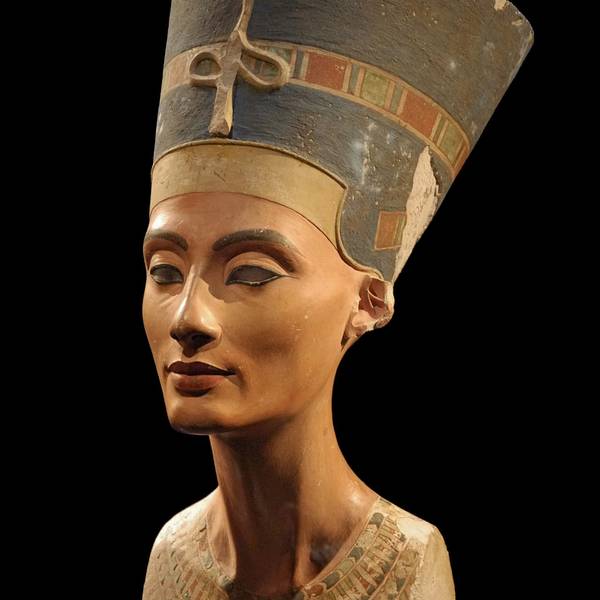 Nefertiti Realistic Sculpture Ivanka Nechyporuk - Subjektiv.art